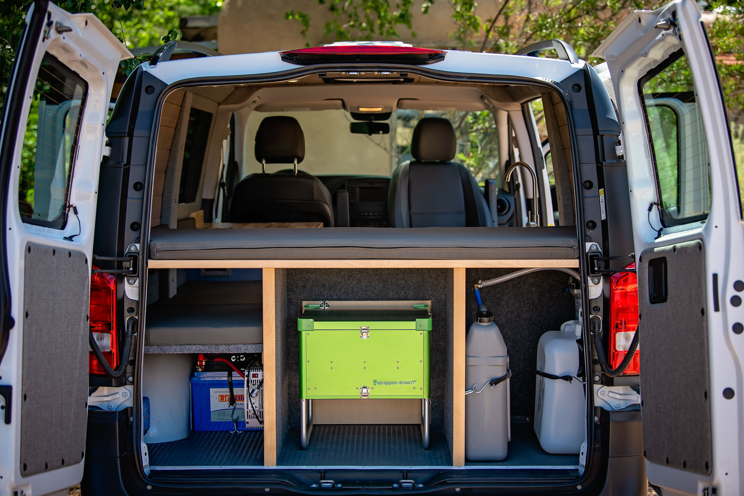 Rally Van-Mercedes-Metris-Callisto-vanlife-adventure-travel--44